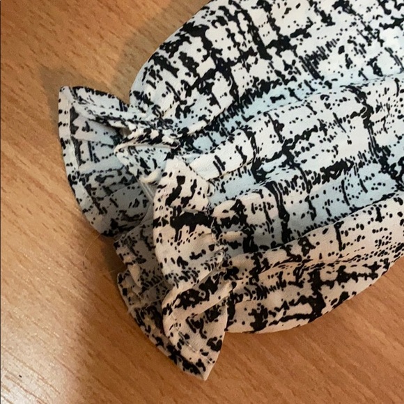 Printed dress with belt - Picture 2 of 4